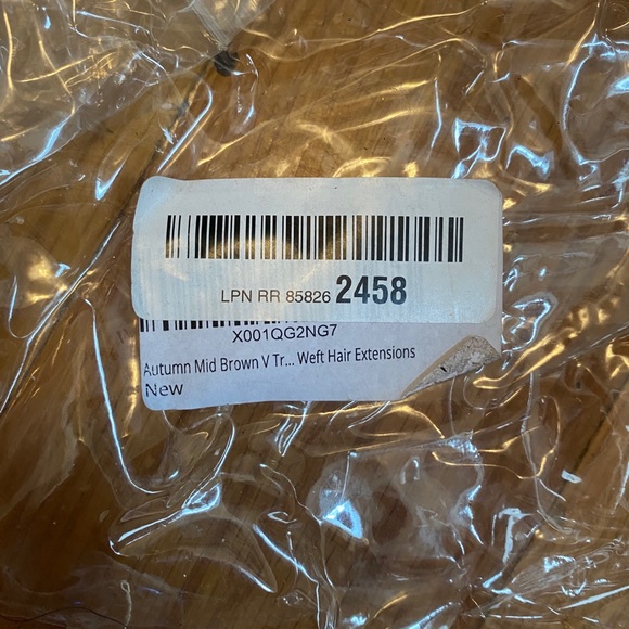 NWT V-Weft Blonde Extension Wig - Picture 7 of 10